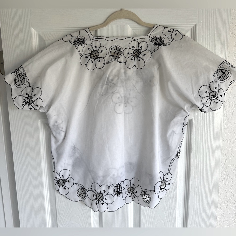 Vintage Embroidered Boho Butterfly Top - Picture 2 of 6